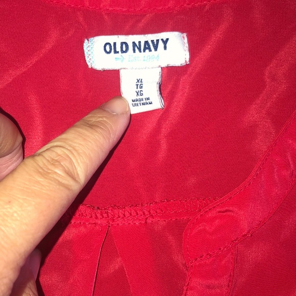 Red silky blouse - Picture 3 of 5